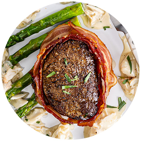 Bacon-Wrapped Filet Mignon with Crab Sauce 